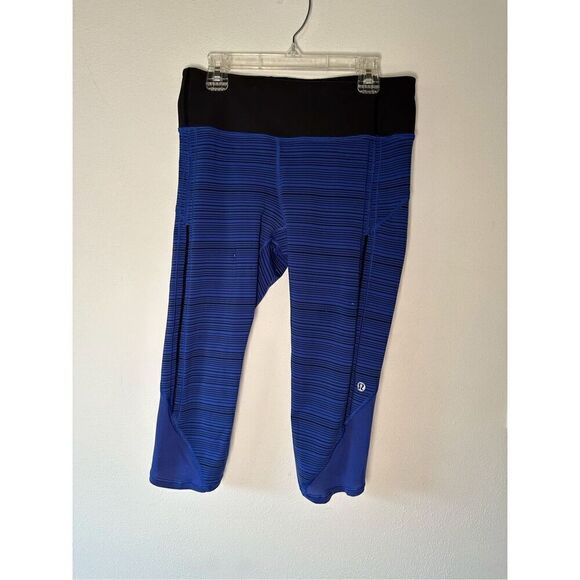 Lululemon women’s blue capris w/ black stripes size small   #11-1453 - Picture 1 of 6